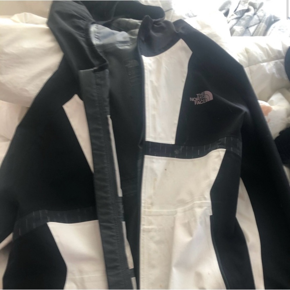 Mens Size Large Black and White North Face Windbreaker